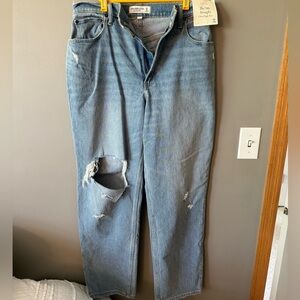 New with tags!! Women’s Abercrombie jeans. Size 30